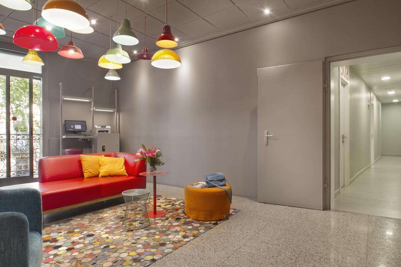 Hostal Benidorm Barcelona Buitenkant foto